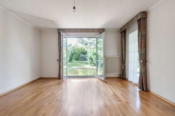 Repräsentatives Anwesen mit Potenzial und 900 m² Bauland-Reserve 9