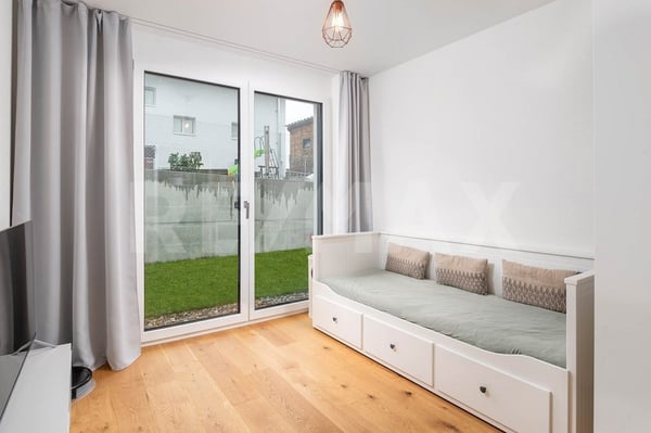 Moderne 5.5 Zimmer Doppelhaushälfte mit Wintergarten 7