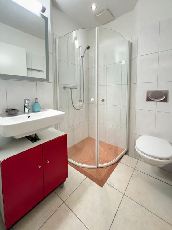 Attraktive 1.5-Zimmer-Gartenwohnung mit grosszügigem Sitzplatz in Pfäffikon ZH 7