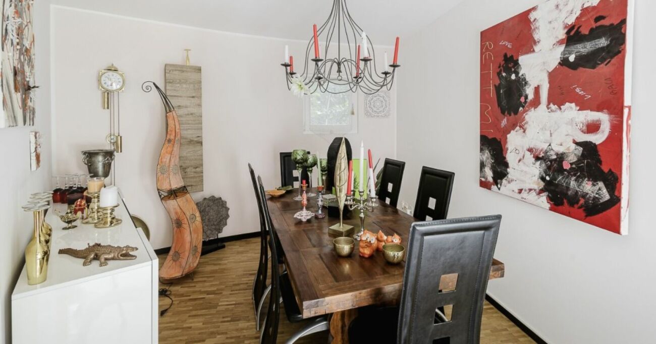 Villa exclusive et moderne avec vue imprenable et aménagements de haute qualité