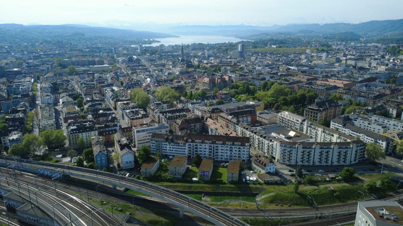 2.5-Zi.-Attikawohnung mit Dachterrasse - Kreis 4