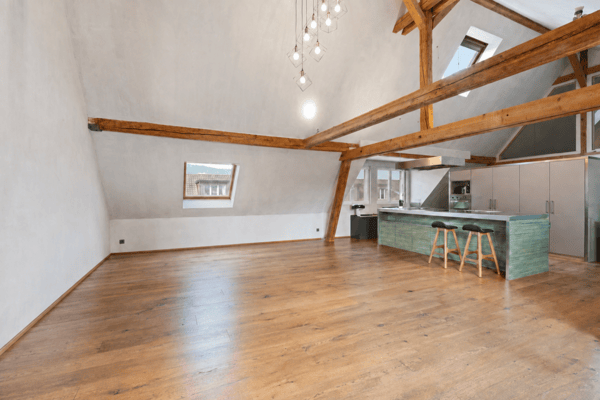 1.5-Zi.-Attikawohnung mit Dachterrasse - Kreis 4 2