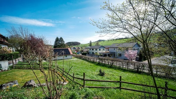 880 m² Bauland WG2 mit Aussicht in Bennwil kaufen 1