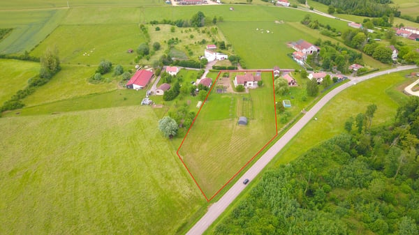 7.5-Zimmer-Landhaus mit 1 ha Grundstück in Monthureux-sur-Saône (FR) nähe Basel und Boncourt 2