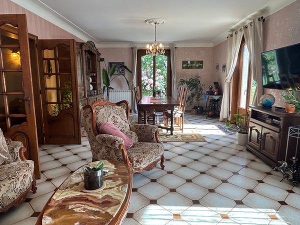 7.5-Zimmer-Landhaus mit 1 ha Grundstück in Monthureux-sur-Saône (FR) nähe Basel und Boncourt 4