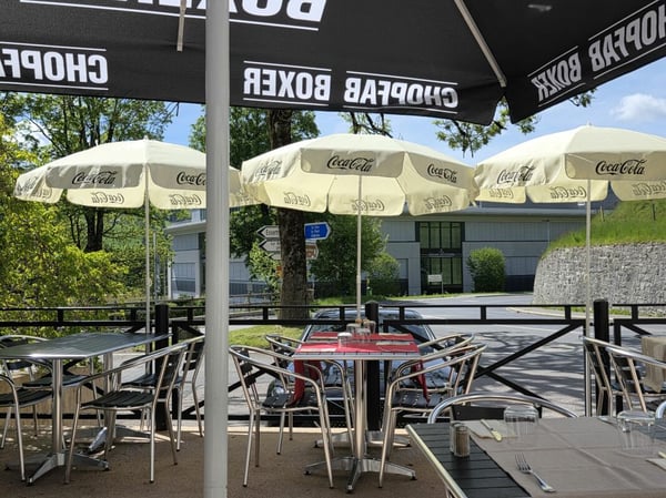 Immeuble mixte de rendement - jusqu'à 14.7%  brut avec exploitation du dancing. 4