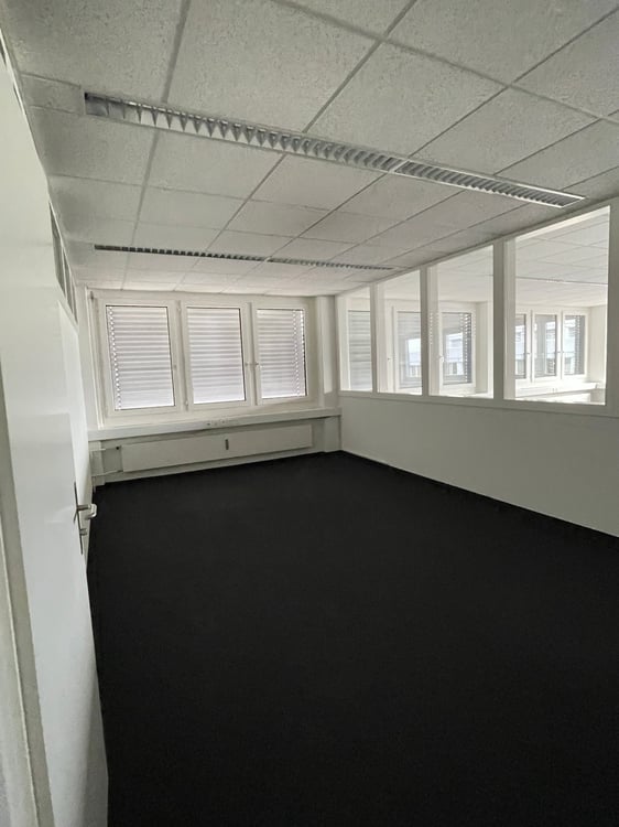 Bürofläche (Lager optional)  – Ihr neuer Standort in Hünenberg! 5