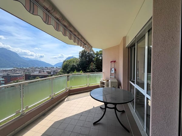 SPLENDIDA VISTA DALLA TUA NUOVA DIMORA 10