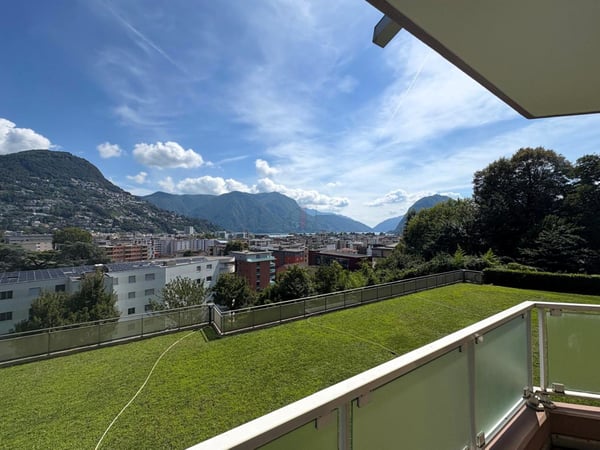 SPLENDIDA VISTA DALLA TUA NUOVA DIMORA 11