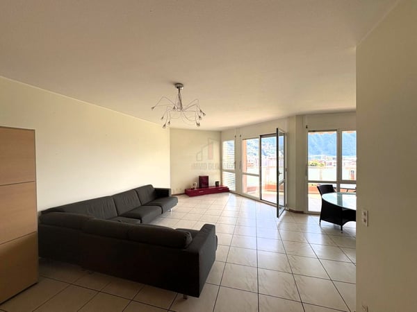 SPLENDIDA VISTA DALLA TUA NUOVA DIMORA 3