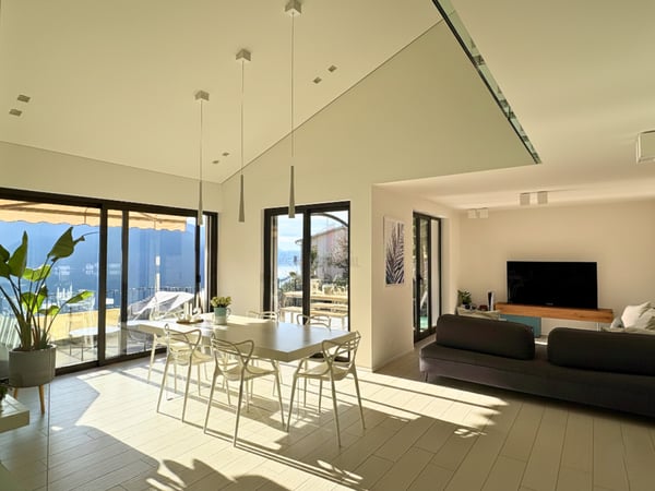 IL TUO RIFUGIO DI CHARME SUL LAGO 2