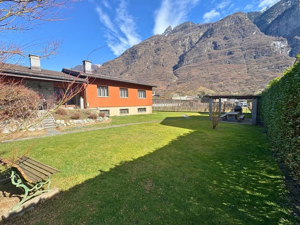 NEW PRICE !!! SOLE E PRIVACY, CON UN GIARDINO MERAVIGLIOSO 1