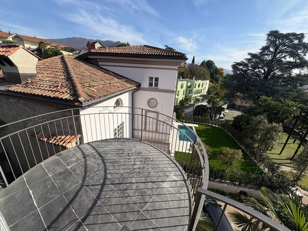 ATTICO CON VISTA NEI PRESSI DEL CENTRO 11