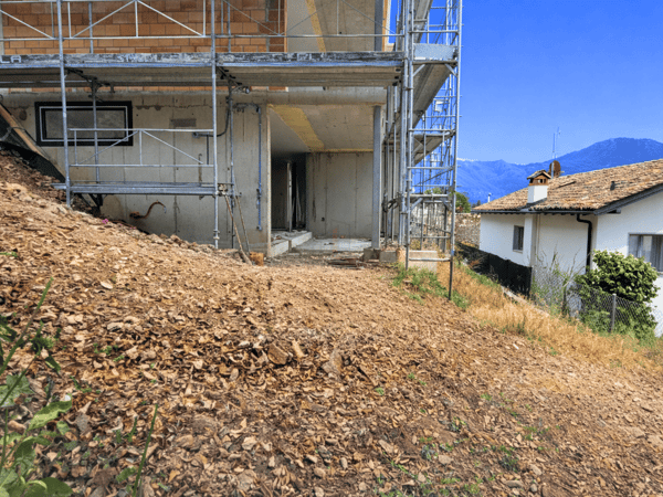 OCCASIONE: NUOVO, NEL VERDE, CON VISTA PANORAMICA 9