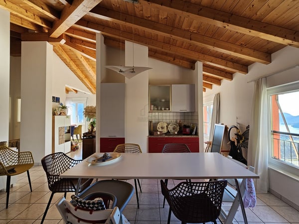 FANTASTICA BIFAMILIARE CON VISTA MOZZAFIATO 5