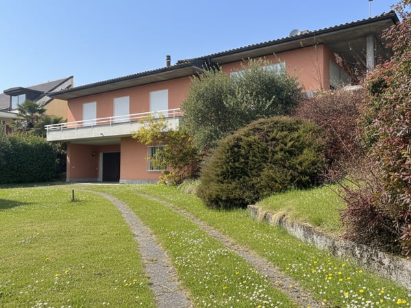LA TUA CASA CON GRANDE GIARDINO E VISTA MOZZAFIATO 1