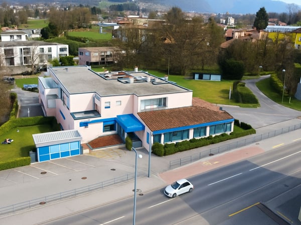 IMPORTANTE OCCASIONE PER COSTRUTTORI ED INVESTITORI 1