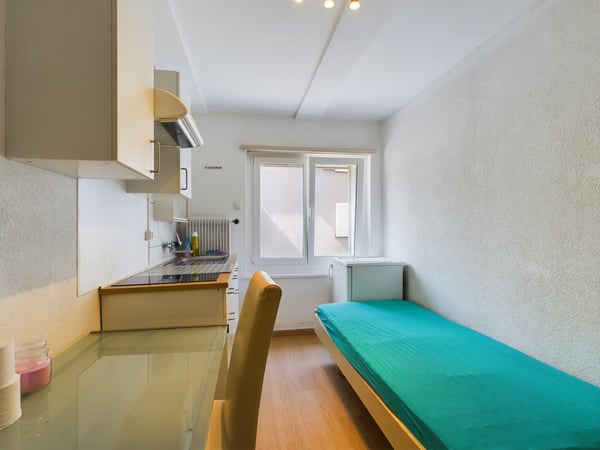 Exklusives Renditeobjekt (gemischt) mit 4.86% Nettorendite! 7