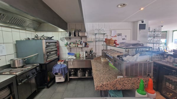 Exklusive Gastro-Chance! Restaurant-Untermiete bis März '28. 8