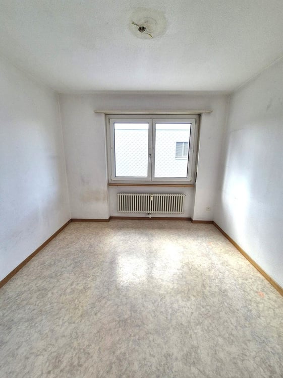 Ruhig gelegene 4- Zimmerwohnung in Thun-Dürrenast 8
