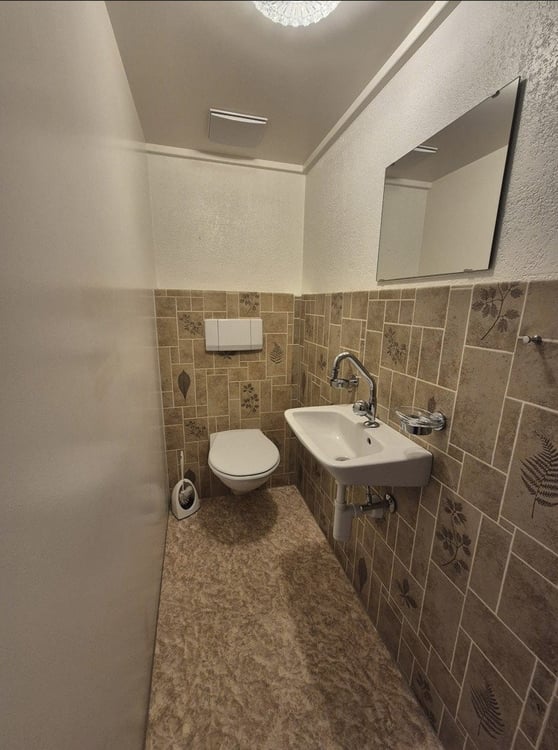Attraktive Gewerbe-, Büro- oder Ladenfläche im Erdgeschoss (ca. 130m²) 10