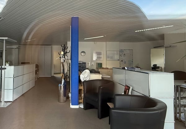 Attraktive Gewerbe-, Büro- oder Ladenfläche im Erdgeschoss (ca. 130m²) 3