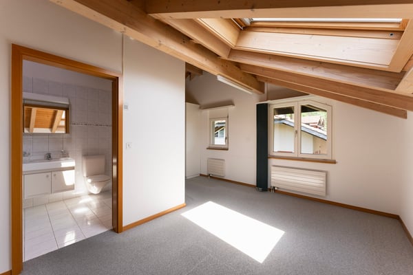 Grosszügige 4½-Zimmer Dachwohnung mit herrlicher Aussicht 12