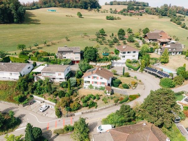 6½-Zimmer Einfamilienhaus mit Charme, viel Platz und wunderbarer Aussicht 1
