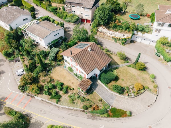 6½-Zimmer Einfamilienhaus mit Charme, viel Platz und wunderbarer Aussicht 2