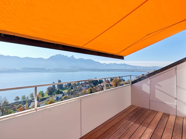 2½-Zi.-Dachwohnung: Wohnen mit 60er-Jahre-Flair und Blick auf das Schloss 2