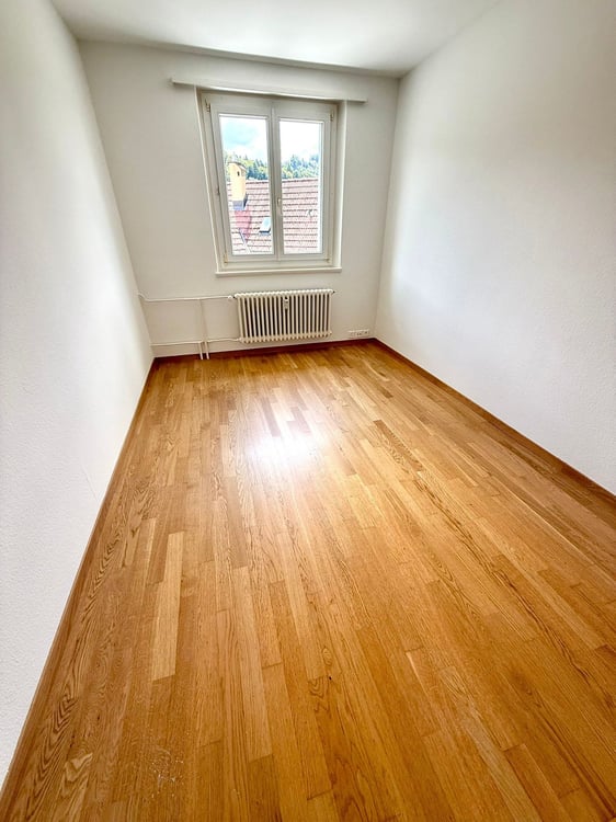 Charmante 4.5-Zimmer-Wohnung mit Balkon und schöner Aussicht in Luzern 15