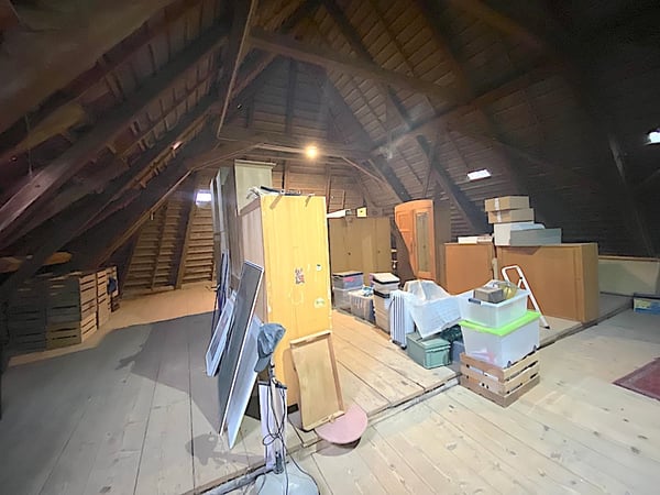 Landhaus mit 3 Wohnungen, Praxis, Pferdeboxen, Quelle, Bauland 14