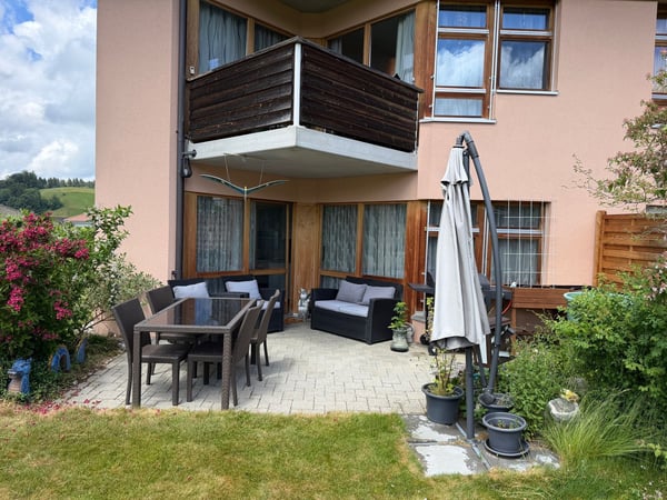 3.5-Zimmer EG Wohnung mit 2 Sitzpläten 5