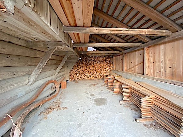Bauernhaus, Stöckli m. 2 Wohnungen, Quellen, Aussicht, Sonne 8