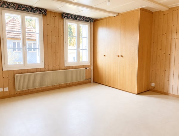 Mehrfamilienhaus m. grossem Garten, 13 Zimmer, 3 Wohnungen 23