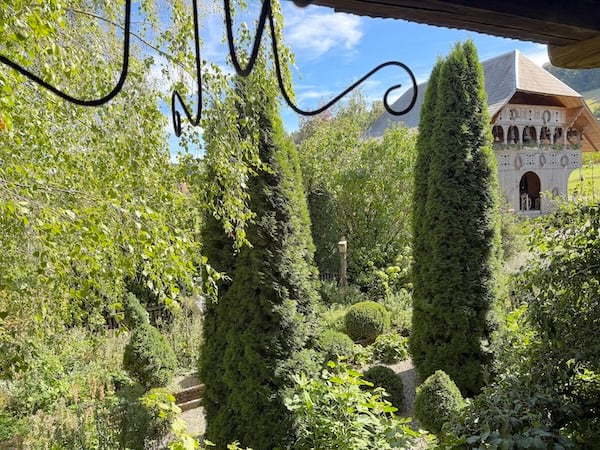 Ein Bauernhaus wie im Paradies! 6