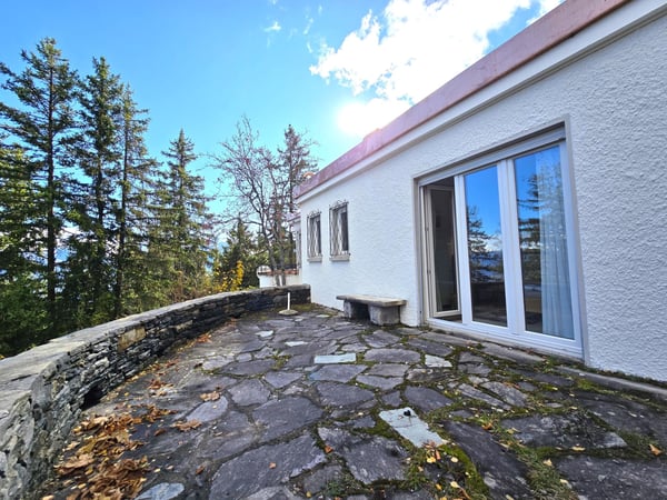 Spacieuse villa d'architecte des années 60