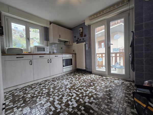 Bel appartement lumineux avec 2 balcons - 3.5 pces - garage privatif inclus 6
