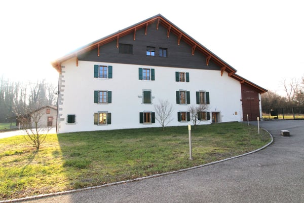 Magnifique appartement traversant de 3 pièces à Cartigny. 8
