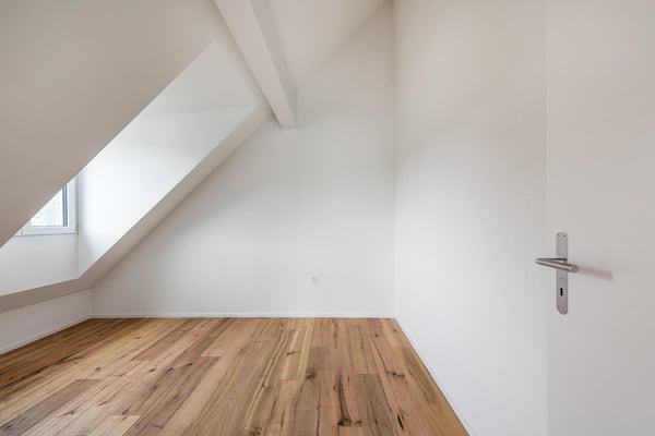 Helle 1.5-Zimmer-Dachgeschosswohnung 4