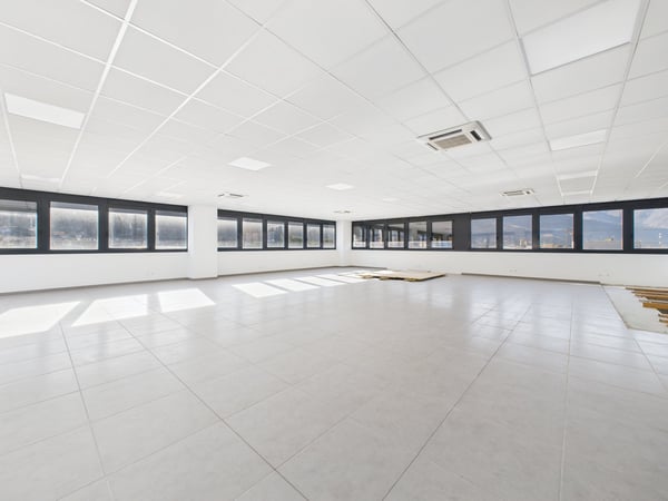 Tre unità commerciali indipendenti (PPP) in stabile di recente costruzione 7