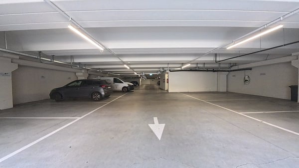 Tre unità commerciali indipendenti (PPP) in stabile di recente costruzione 26