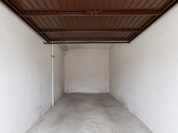 AMPIA CASA BIFAMILIARE CON VISTA APERTA, GIARDINO E BOX AUTO 25