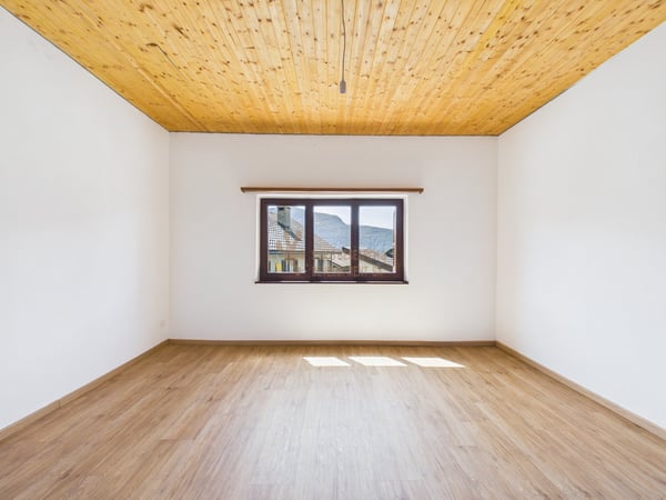 AMPIA CASA BIFAMILIARE CON VISTA APERTA, GIARDINO E BOX AUTO 23