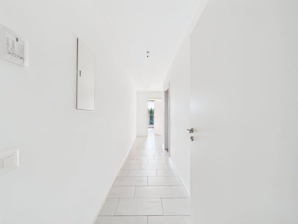 CASA CONTIGUA SU 3 PIANI CON GIARDINO E SPAZIO IDEALE PER STUDIO O ATTIVITA' INDIPENDENTE 18