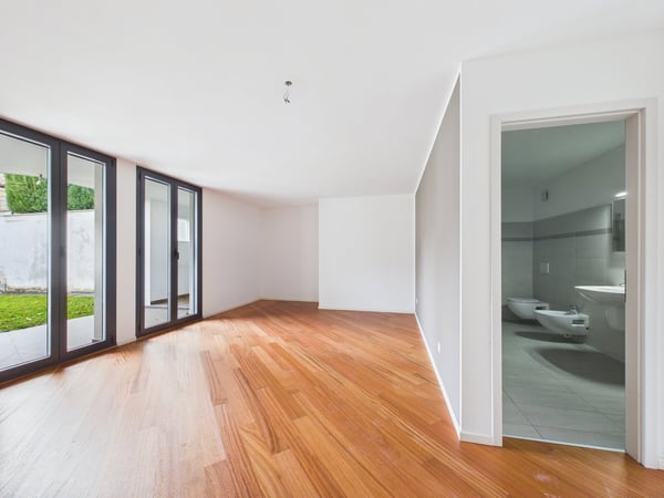 CASA CONTIGUA SU 3 PIANI CON GIARDINO E SPAZIO IDEALE PER STUDIO O ATTIVITA' INDIPENDENTE 30