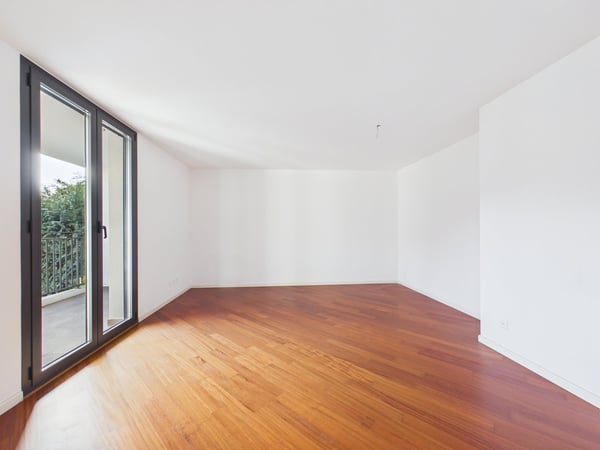 CASA CONTIGUA SU 3 PIANI CON GIARDINO E SPAZIO IDEALE PER STUDIO O ATTIVITA' INDIPENDENTE 23