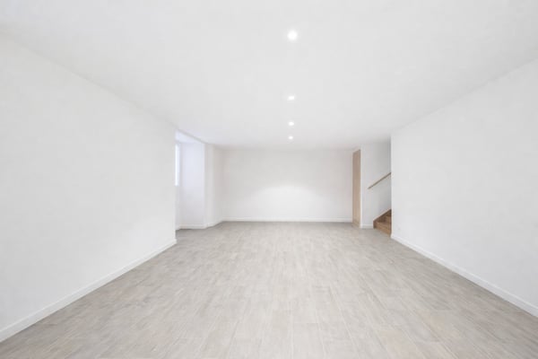 AMPIA CASA MODERNA CON TERRAZZA E UNITA' INDIPENDENTE 25