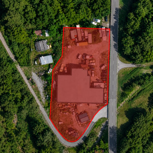 COMPLESSO IMMOBILIARE MULTIFUNZIONALE CON POTENZIALE DI VALORIZZAZIONE 12