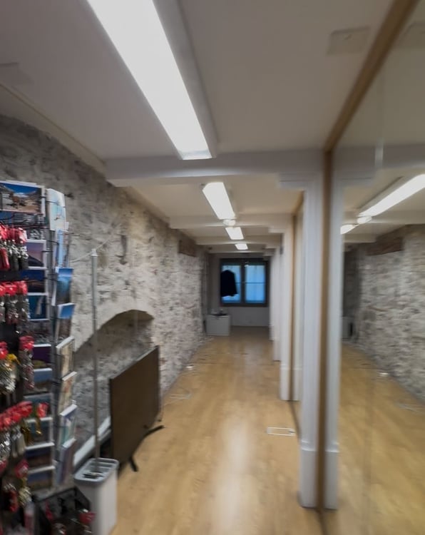 Attraktives Ladenlokal an Toplage in der Zürcher Altstadt – Augustinergasse 8002 6